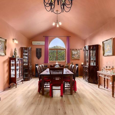The Castle At Bonville Exterior foto