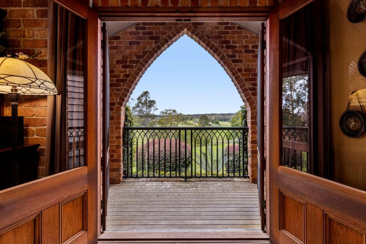 The Castle At Bonville Exterior foto